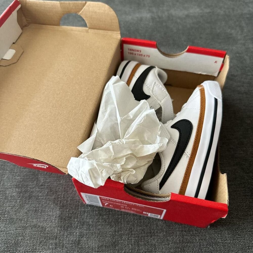 Nike Trainers Nike Court Legacy Tennis shoes size 7 toddler NEW